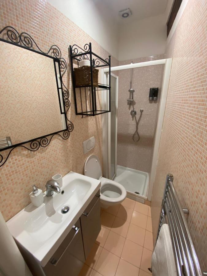 B&B And Home La Piazzetta Della Pioggia Bologna Kültér fotó