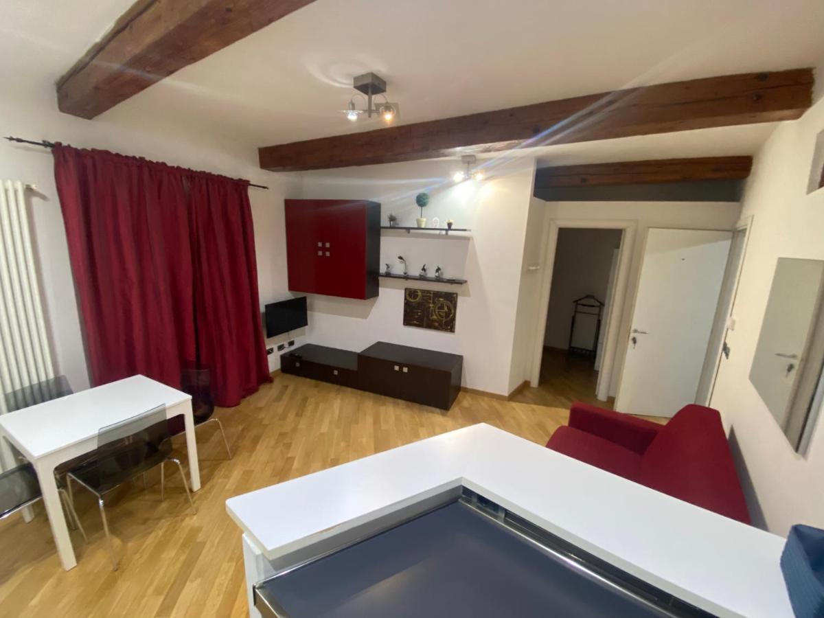 B&B And Home La Piazzetta Della Pioggia Bologna Kültér fotó