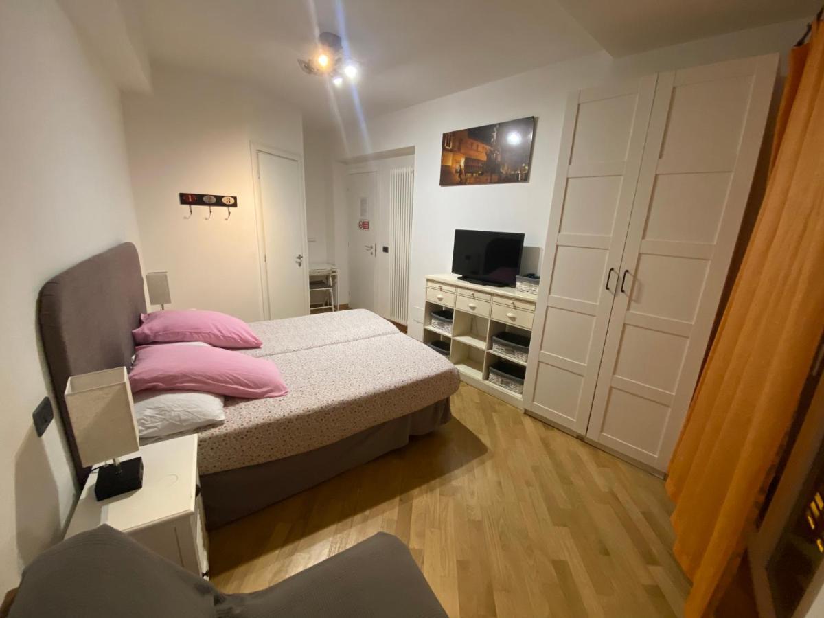 B&B And Home La Piazzetta Della Pioggia Bologna Kültér fotó